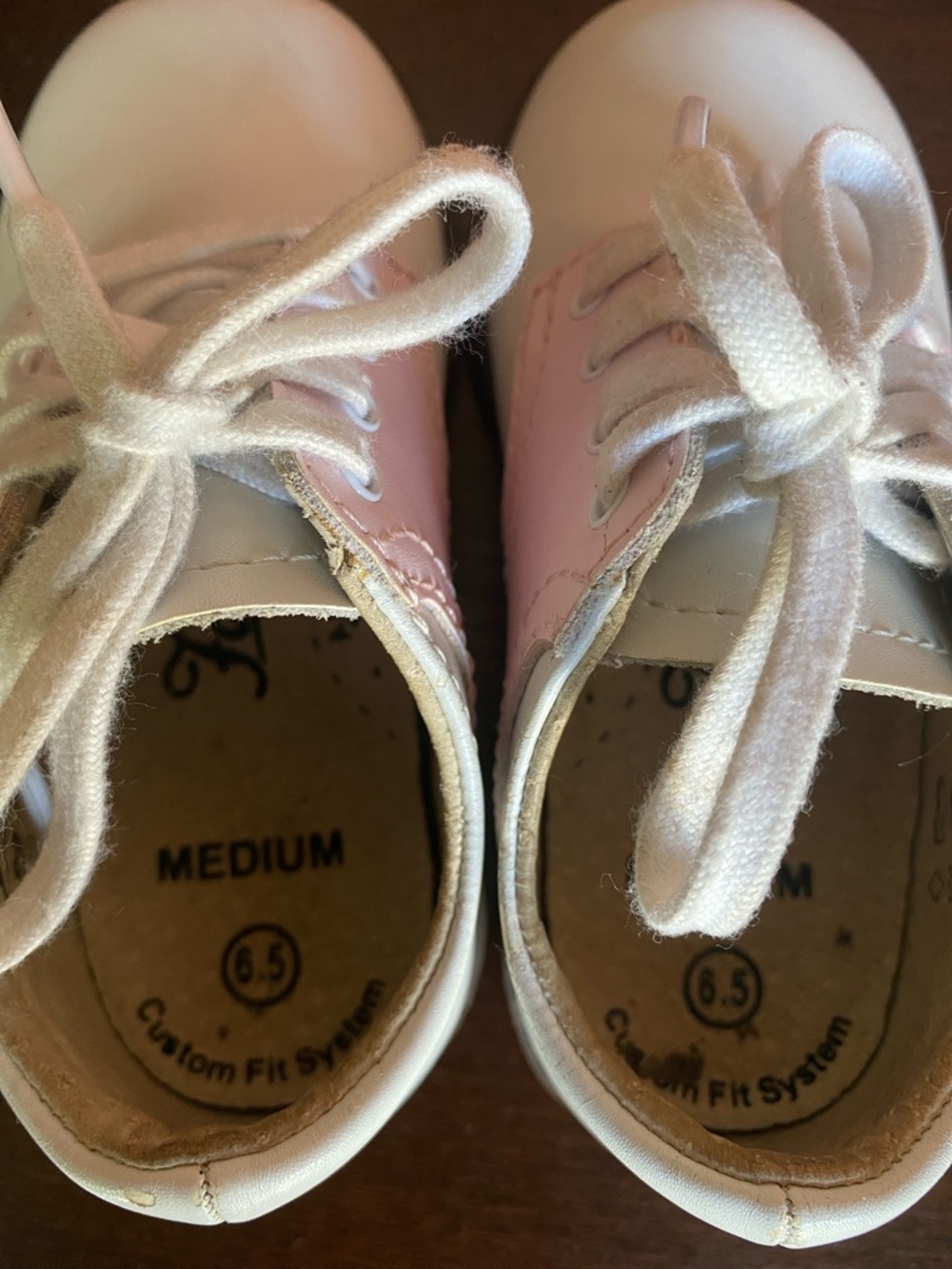 Footmates Cheer Oxford Shoes in Rose and White - Picture 7 of 10